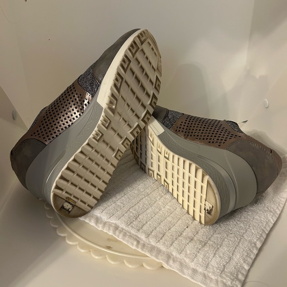 C’EST FINI PLATFORM WEDGE LACE UP SNEAKERS 8.5 Silver glitter & grey trainers - Picture 4 of 5